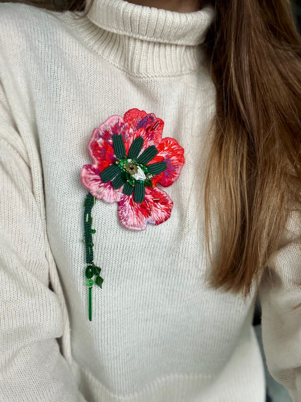 Handmade Embroidered Brooch – Flower Eye in Pink