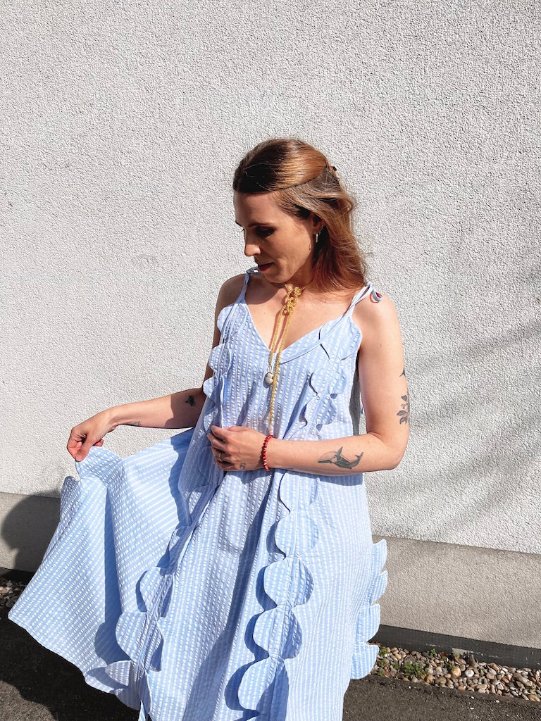 Scalloped Wave Seersucker Dress — Light Blue
