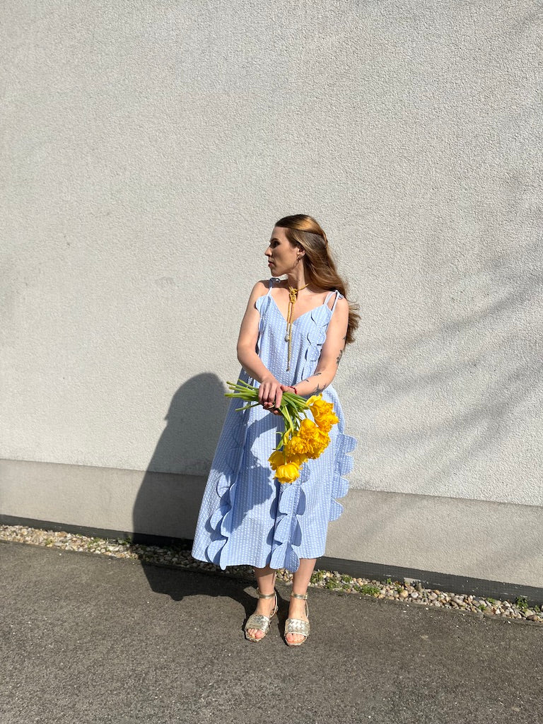 Scalloped Wave Seersucker Dress — Light Blue