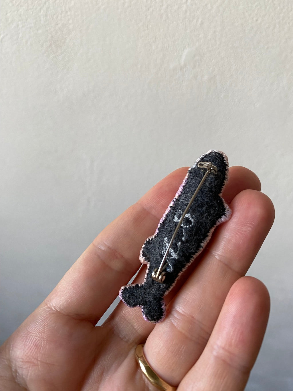 Handmade Embroidered Brooch – Fish (Pink)