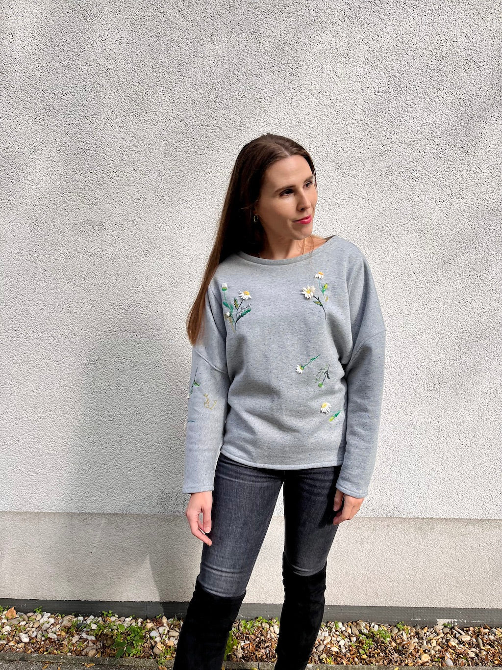 Handmade Organic Cotton Sweater with Embroidery – Daisy