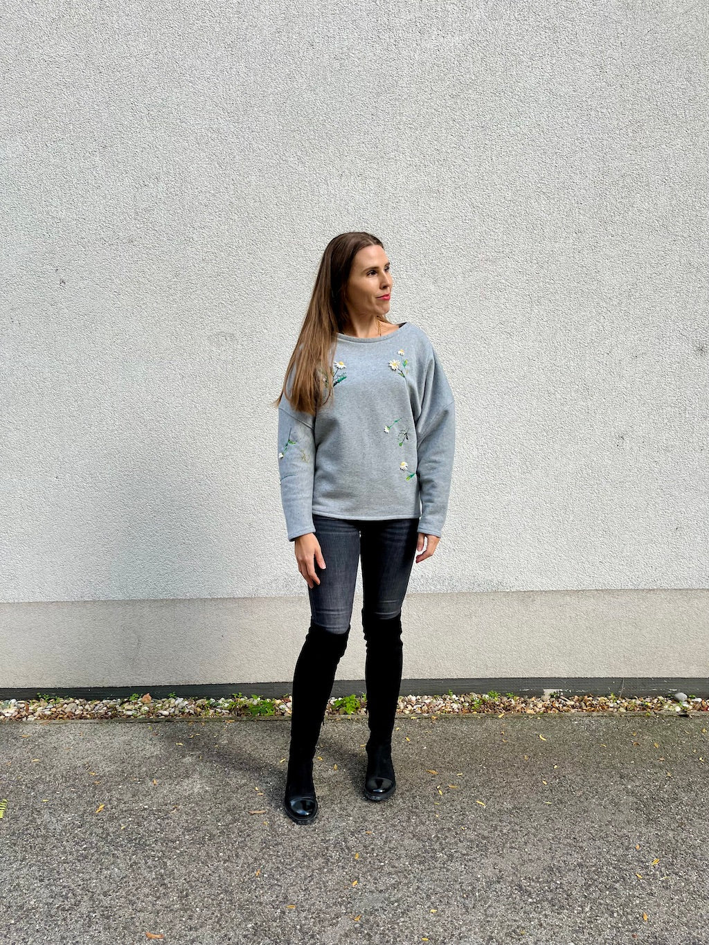 Handmade Organic Cotton Sweater with Embroidery – Daisy