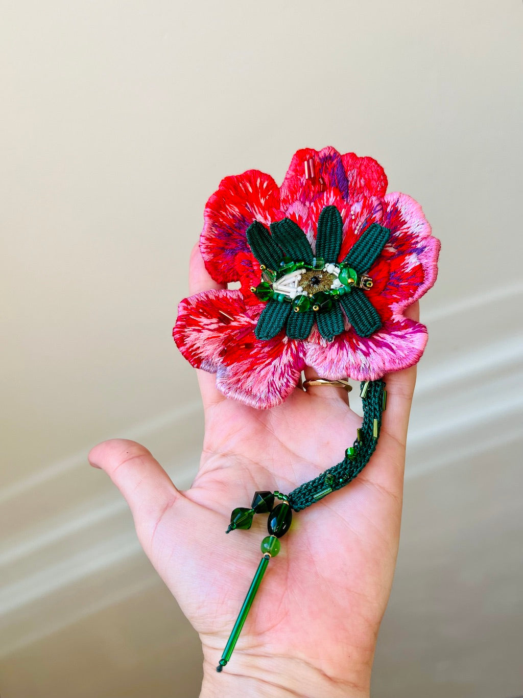Handmade Embroidered Brooch – Flower Eye in Pink
